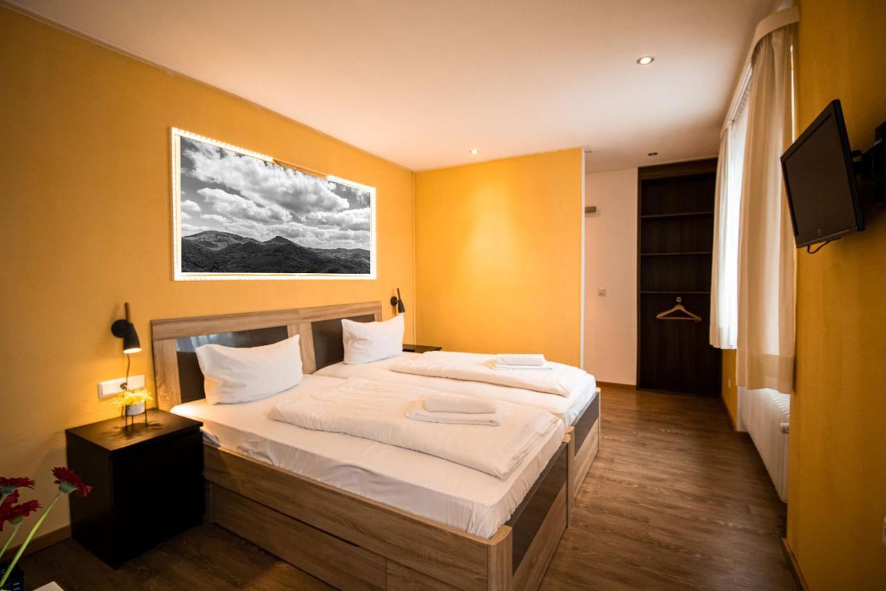 Hotel Stadtschaenke فالسروده المظهر الخارجي الصورة